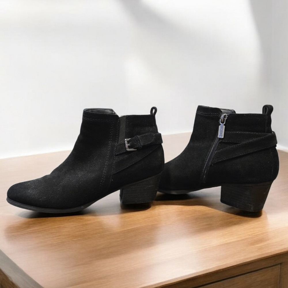 Blondo black waterproof booties size 9